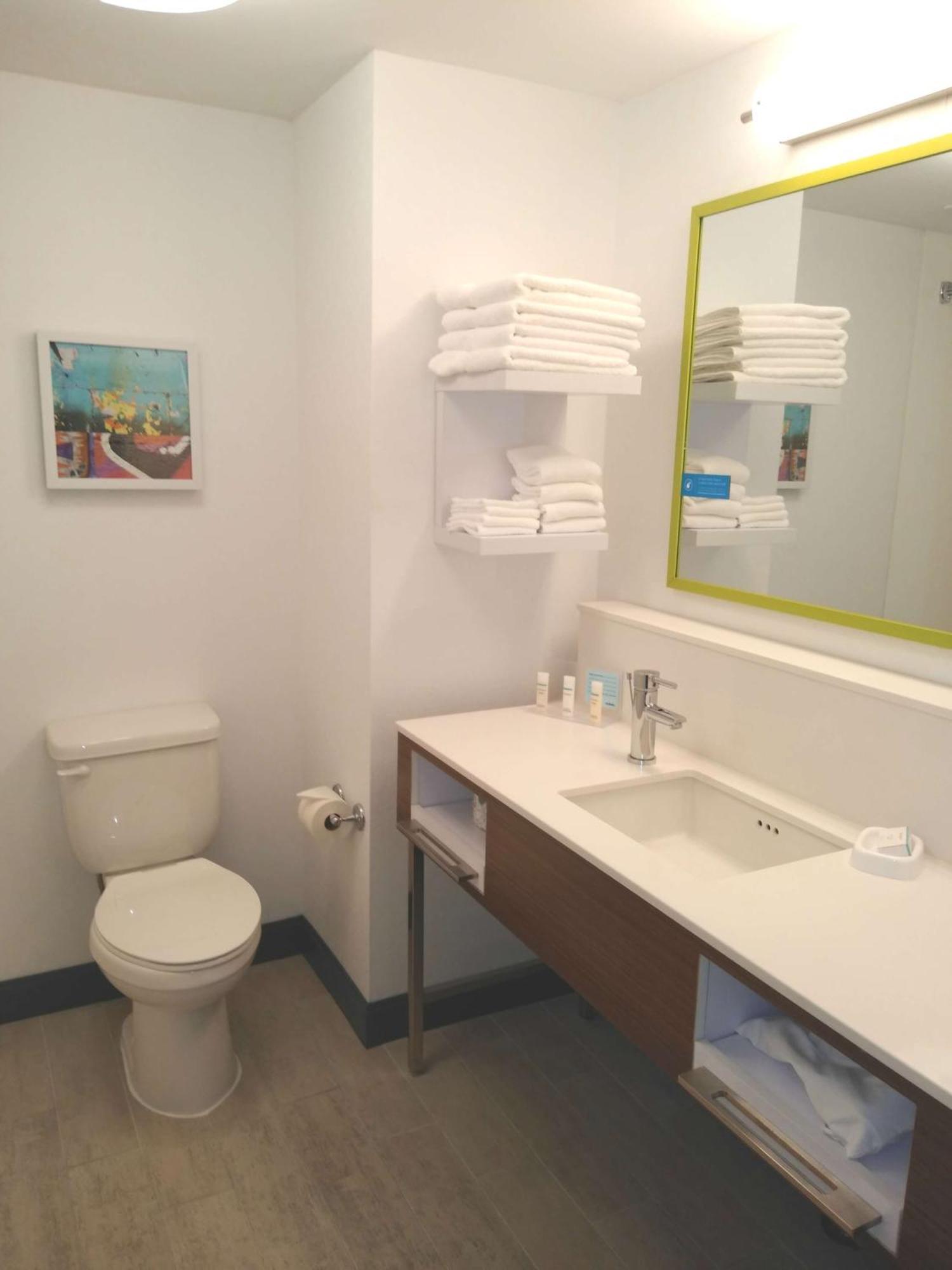 Hampton Inn By Hilton Paramus Ngoại thất bức ảnh